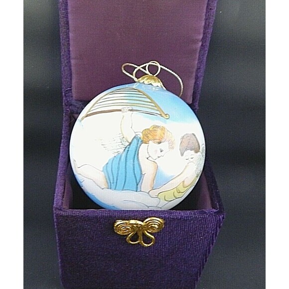 Pier 1 Hark The Herald Angels Sing Ornament Li Bien Hand-Painted in Box 2002 - Picture 4 of 8